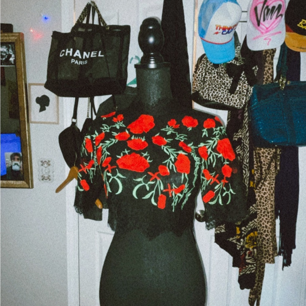 love + harmony womens medium black lace sheer romantic goth red rose crop blouse